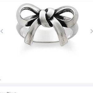 Retired Bow James Avery ring